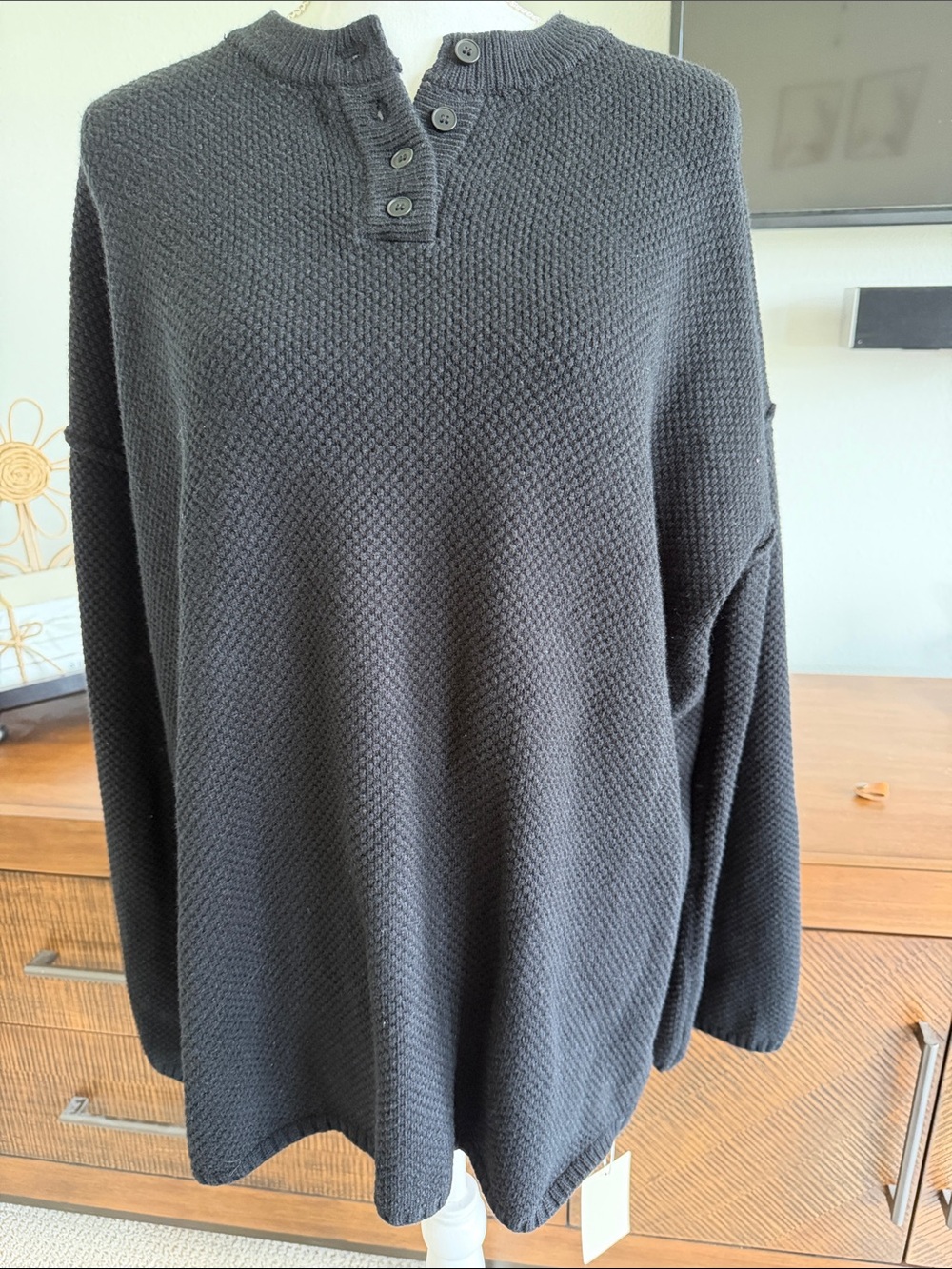 HALARA Henley Crewneck Button-Front Knit Sweater